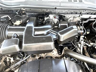 2017 Ford F-350  Crew Cab LARIAT 4X4 - Photo 38 - Finksburg, MD 21048