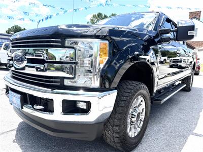 2017 Ford F-350  Crew Cab LARIAT 4X4 - Photo 2 - Finksburg, MD 21048