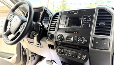 2018 Ford F-250  Crew Cab STX 4X4 - Photo 11 - Finksburg, MD 21048