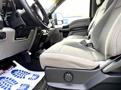 2018 Ford F-250  Crew Cab STX 4X4 - Photo 18 - Finksburg, MD 21048