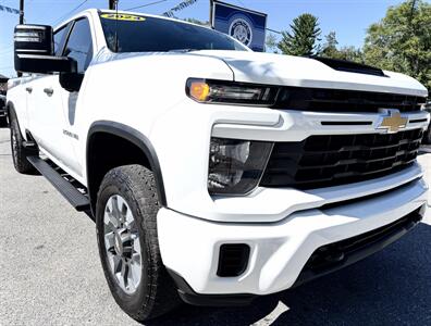 2024 Chevrolet Silverado 2500 Crew Cab Custom 4x4 - Photo 1 - Finksburg, MD 21048