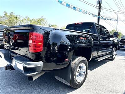 2018 Chevrolet Silverado 3500 LTZ  Ext Cab LTZ 4X4 DRW - Photo 3 - Finksburg, MD 21048