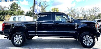 2017 Ford F-350 Platinum  Crew Cab Platinum 4X4 - Photo 4 - Finksburg, MD 21048