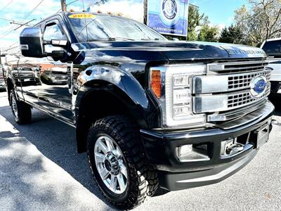 2017 Ford F-350 Platinum  Crew Cab Platinum 4X4 - Photo 1 - Finksburg, MD 21048