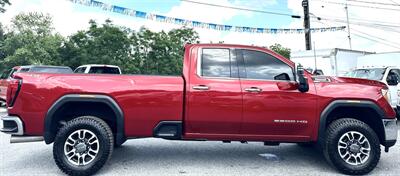 2022 GMC Sierra 2500 SLT  Double Cab SLT 4X4 - Photo 4 - Finksburg, MD 21048