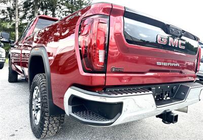 2022 GMC Sierra 2500 SLT  Double Cab SLT 4X4 - Photo 7 - Finksburg, MD 21048