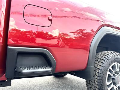 2022 GMC Sierra 2500 SLT  Double Cab SLT 4X4 - Photo 11 - Finksburg, MD 21048