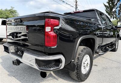 2022 Chevrolet Silverado 2500 Crew Cab LT 4X4 - Photo 3 - Finksburg, MD 21048