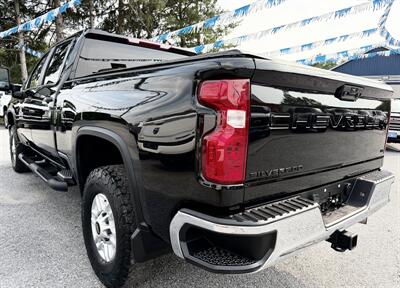 2022 Chevrolet Silverado 2500 Crew Cab LT 4X4 - Photo 8 - Finksburg, MD 21048
