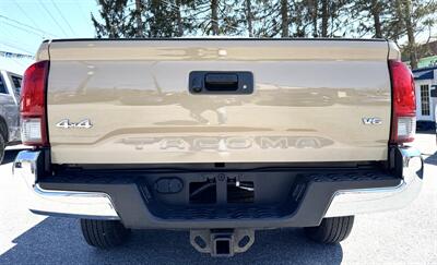 2019 Toyota Tacoma  SR5 V6 4X4 - Photo 9 - Finksburg, MD 21048