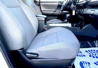 2019 Toyota Tacoma  SR5 V6 4X4 - Photo 19 - Finksburg, MD 21048