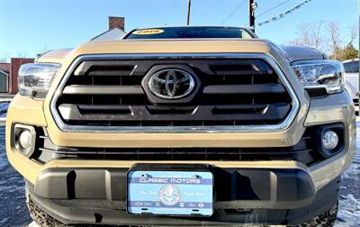 2019 Toyota Tacoma  SR5 V6 4X4 - Photo 6 - Finksburg, MD 21048
