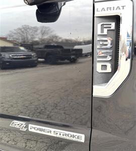 2018 Ford F-350  Crew Cab LARIAT 4X4 - Photo 24 - Finksburg, MD 21048