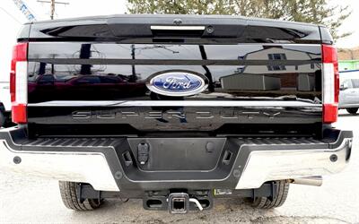 2018 Ford F-350  Crew Cab LARIAT 4X4 - Photo 9 - Finksburg, MD 21048