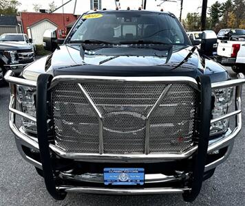 2017 Ford F-350 Lariat  Crew Cab Lariat 4X4 - Photo 5 - Finksburg, MD 21048