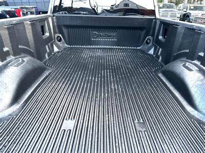 2017 Ford F-350 Lariat  Crew Cab Lariat 4X4 - Photo 51 - Finksburg, MD 21048