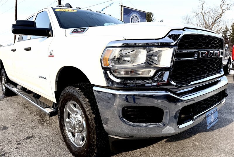 2019 RAM 2500  Crew Cab Tradesman 4X4 - Photo 1 - Finksburg, MD 21048