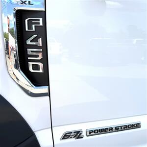 2017 Ford F-450 Crew Cab DUMP BED XL DRW 4X4 - Photo 25 - Finksburg, MD 21048