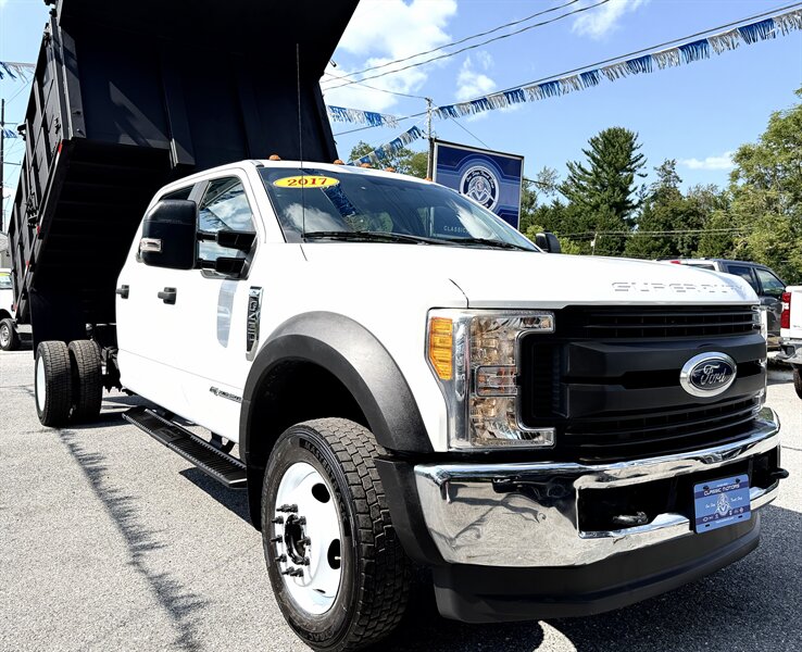 2017 Ford F-450  Crew Cab DUMP BED XL DRW 4X4 - Photo 1 - Finksburg, MD 21048