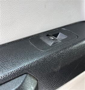 2017 Ford F-450 Crew Cab DUMP BED XL DRW 4X4 - Photo 32 - Finksburg, MD 21048