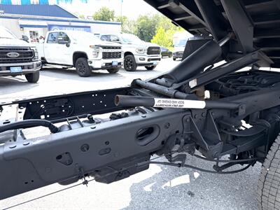 2017 Ford F-450 Crew Cab DUMP BED XL DRW 4X4 - Photo 22 - Finksburg, MD 21048