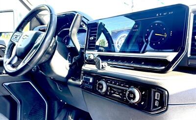 2024 Chevrolet Silverado 2500 LT  Crew Cab LT 4X4 - Photo 11 - Finksburg, MD 21048