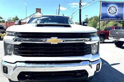 2024 Chevrolet Silverado 2500 LT  Crew Cab LT 4X4 - Photo 5 - Finksburg, MD 21048