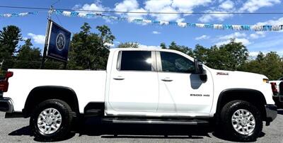 2024 Chevrolet Silverado 2500 LT  Crew Cab LT 4X4 - Photo 4 - Finksburg, MD 21048