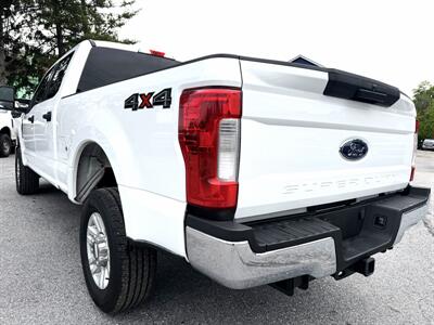 2017 Ford F-250 Crew Cab XLT 4X4 - Photo 8 - Finksburg, MD 21048