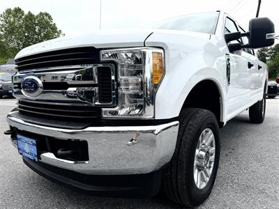 2017 Ford F-250 Crew Cab XLT 4X4 - Photo 2 - Finksburg, MD 21048