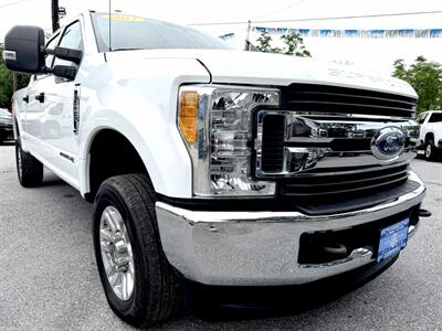 2017 Ford F-250  Crew Cab XLT 4X4 Truck