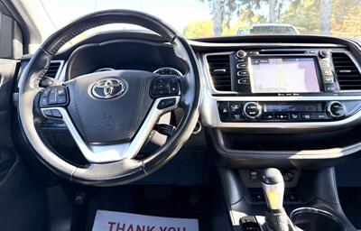 2019 Toyota Highlander  XLE AWD - Photo 14 - Finksburg, MD 21048