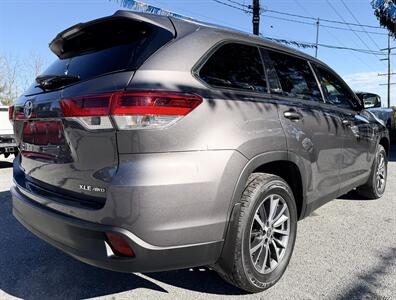 2019 Toyota Highlander  XLE AWD - Photo 3 - Finksburg, MD 21048