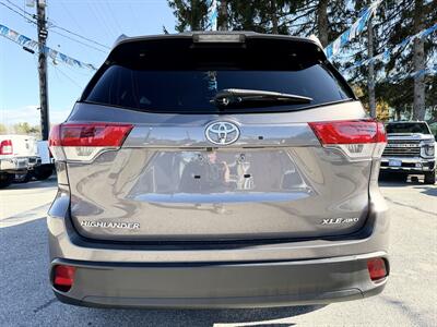 2019 Toyota Highlander  XLE AWD - Photo 9 - Finksburg, MD 21048