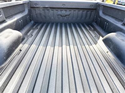 2018 Chevrolet Silverado 2500  Crew Cab LT 4X4 - Photo 10 - Finksburg, MD 21048