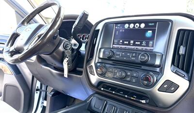 2018 Chevrolet Silverado 2500  Crew Cab LT 4X4 - Photo 13 - Finksburg, MD 21048