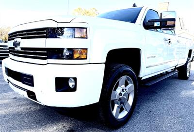 2018 Chevrolet Silverado 2500  Crew Cab LT 4X4 - Photo 2 - Finksburg, MD 21048