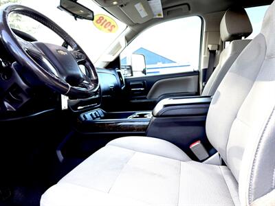 2018 Chevrolet Silverado 2500  Crew Cab LT 4X4 - Photo 18 - Finksburg, MD 21048
