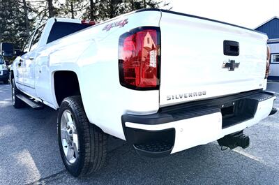2018 Chevrolet Silverado 2500  Crew Cab LT 4X4 - Photo 8 - Finksburg, MD 21048