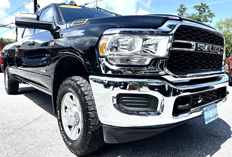 2022 RAM 2500 Crew Cab Tradesman 4X4 - Photo 1 - Finksburg, MD 21048