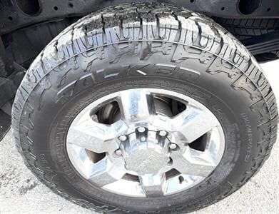 2018 GMC Sierra 2500 SLE  Crew Cab  SLE 4X4 - Photo 25 - Finksburg, MD 21048