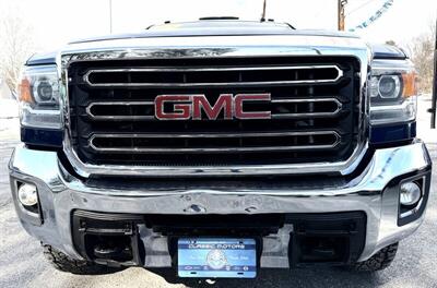 2018 GMC Sierra 2500 SLE  Crew Cab  SLE 4X4 - Photo 5 - Finksburg, MD 21048