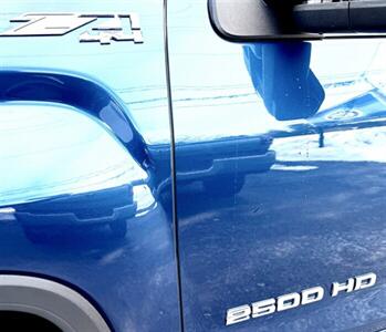 2018 GMC Sierra 2500 SLE  Crew Cab  SLE 4X4 - Photo 23 - Finksburg, MD 21048