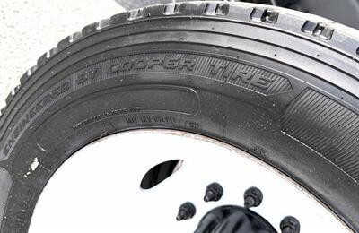 2022 Ford F-550 Super Duty  Ext Cab XL DUMP BED 4X4 DRW - Photo 37 - Finksburg, MD 21048