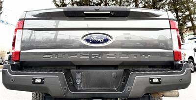 2019 Ford F-350 Crew Cab LARIAT 4X4 - Photo 9 - Finksburg, MD 21048