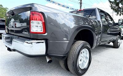 2024 RAM 3500 Crew Cab Tradesman 4X4 DRW - Photo 3 - Finksburg, MD 21048