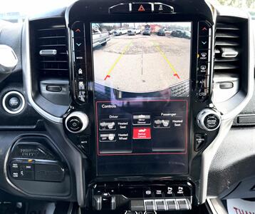 2021 RAM 2500 Big Horn Crew Cab Big Horn 4X4 - Photo 17 - Finksburg, MD 21048