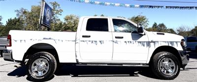 2024 RAM Ram 2500 Tradesman Crew Cab TRADESMAN 4X4 - Photo 4 - Finksburg, MD 21048