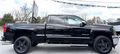 2015 Chevrolet Silverado 2500  Crew Cab LTZ 4X4 - Photo 4 - Finksburg, MD 21048