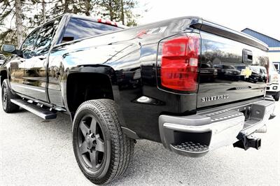 2015 Chevrolet Silverado 2500  Crew Cab LTZ 4X4 - Photo 8 - Finksburg, MD 21048